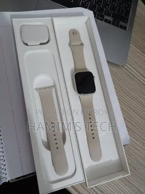 Apple Watch Series 7 45mm — Starlight |