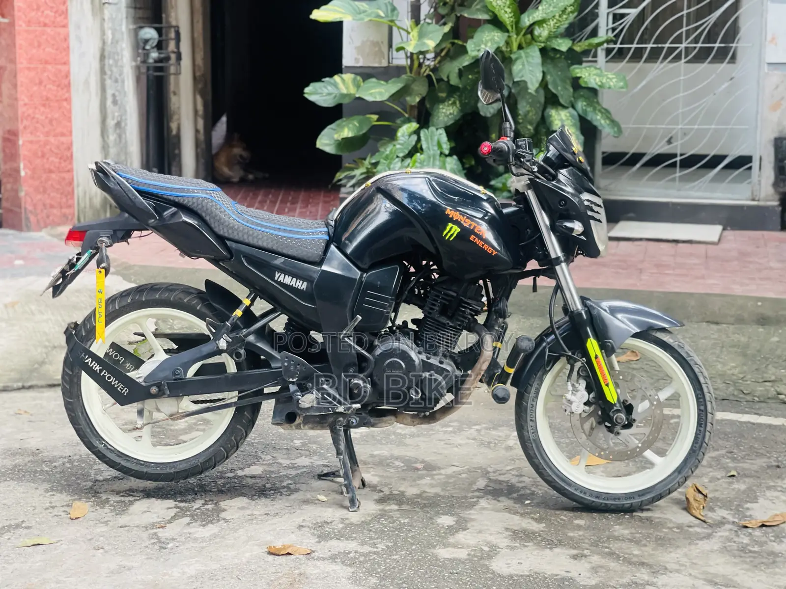ইয়ামাহা এফজেড ২০১৫ ব্ল্যাক