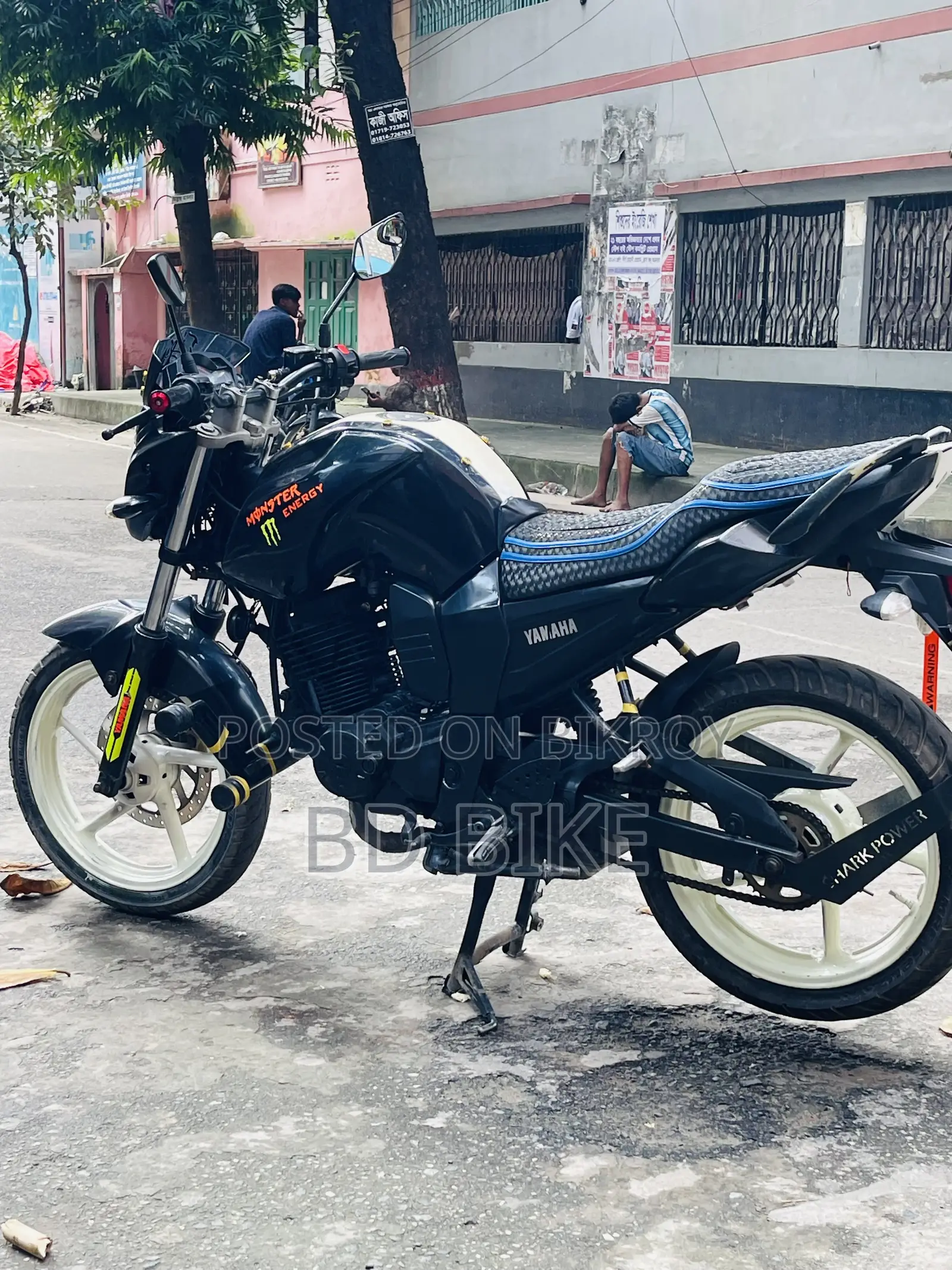 ইয়ামাহা এফজেড ২০১৫ ব্ল্যাক