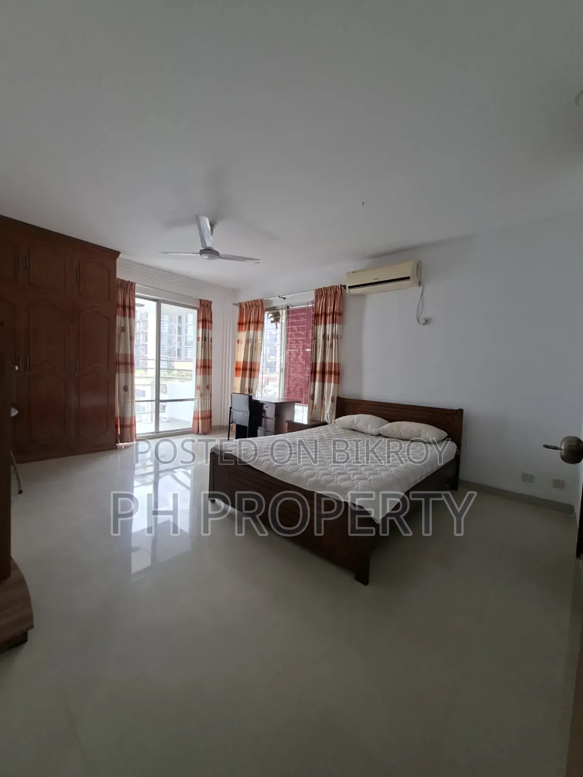 বাংলাদেশ ঢাকা, গুলশানে ৩টি শয়নকক্ষ বিশিষ্ট অ্যাপার্টমেন্ট বিক্রয়ের জন্য