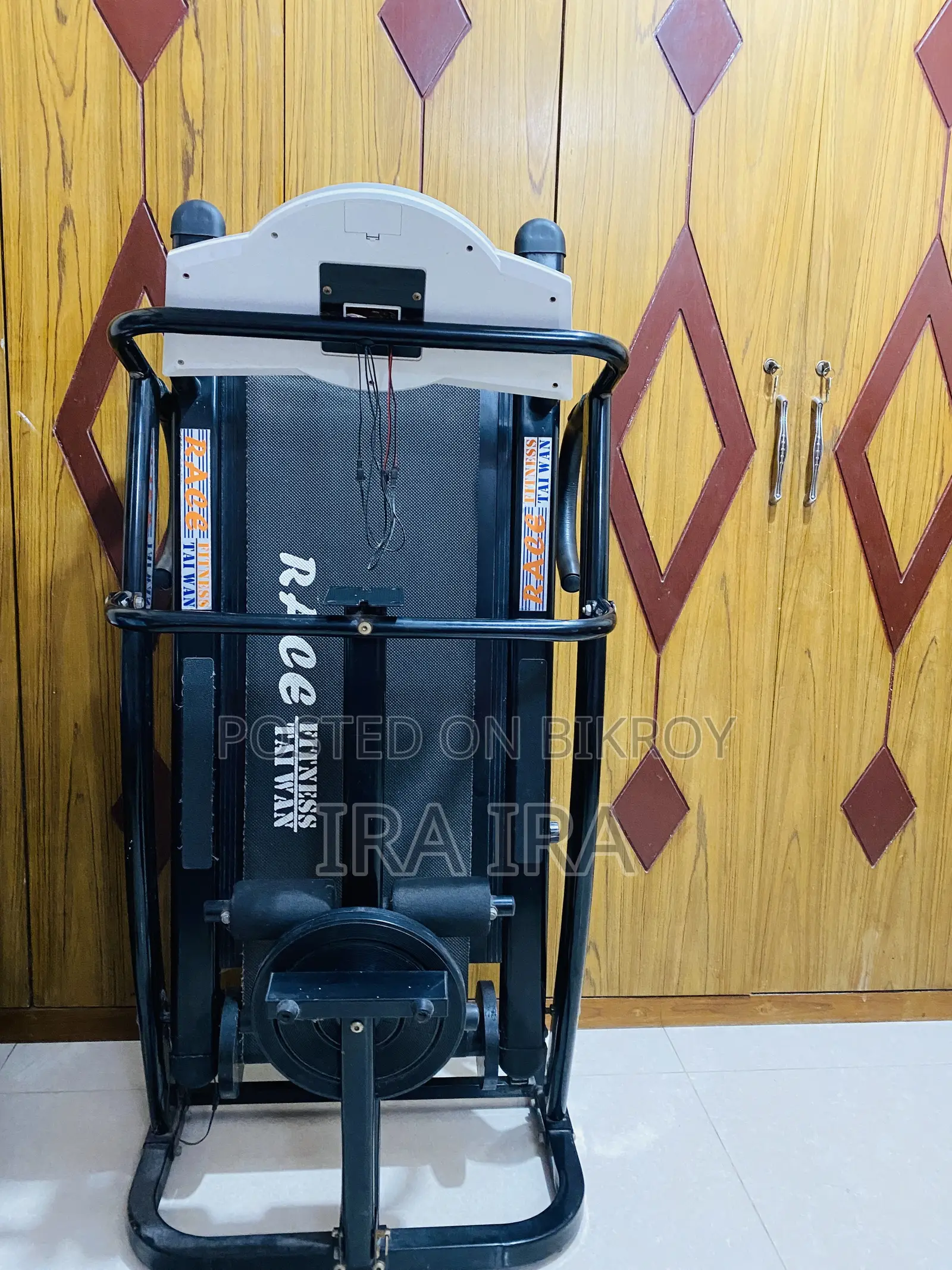 Treadmill Machine - In Good Condition