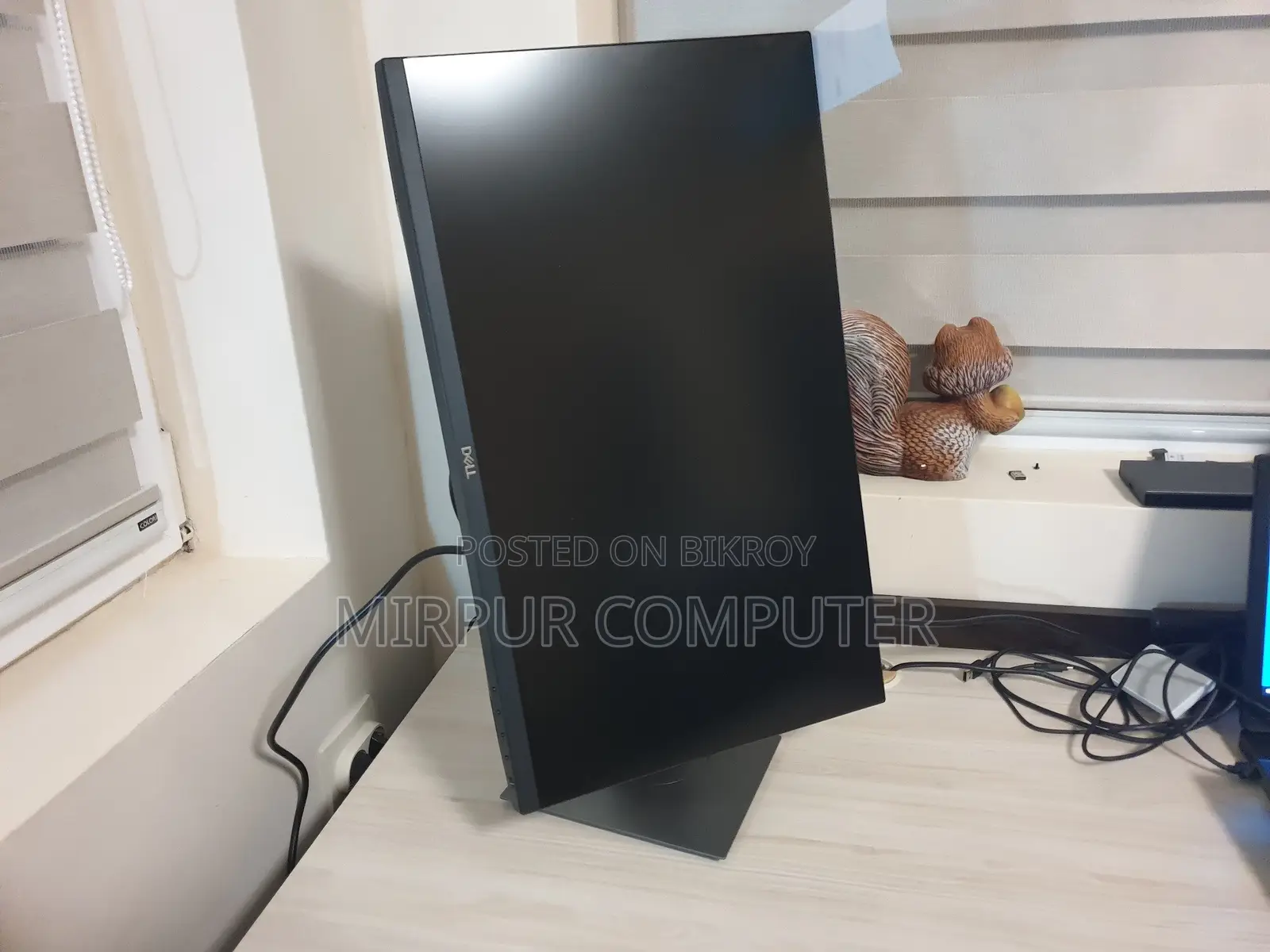 24-inch LED Dell Borderless Monitor P2421d