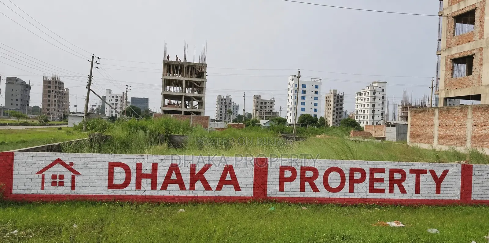 সেক্টর-১৬/জে-তে ৩০ ফুট রাস্তা সংলগ্ন ৩ কাঠা পার্ক ও দক্ষিণমুখী প্লট