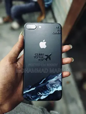 iPhone 8 Plus