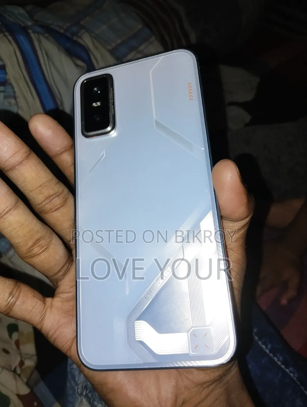 ইনফিনিক্স জিটি ৩০ প্রো ২৫৬ জিবি সাদা