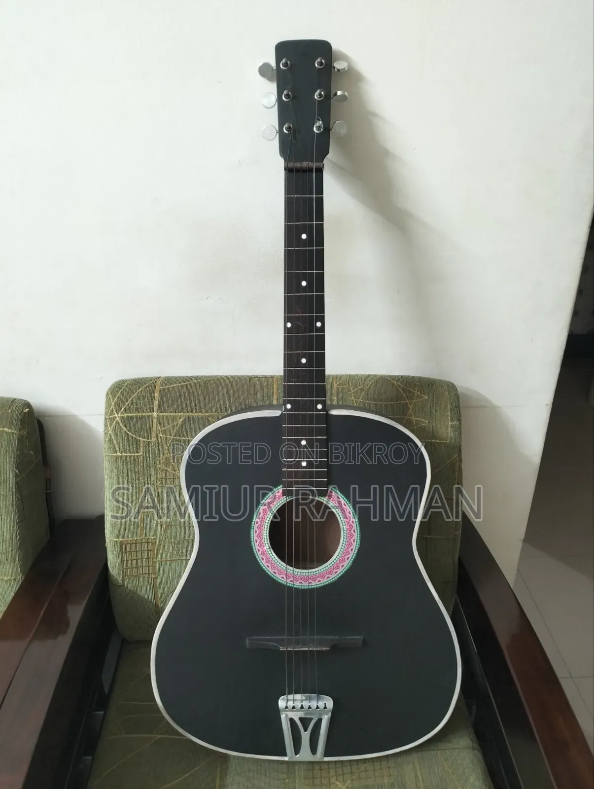 Hawaiian Style Guitar
