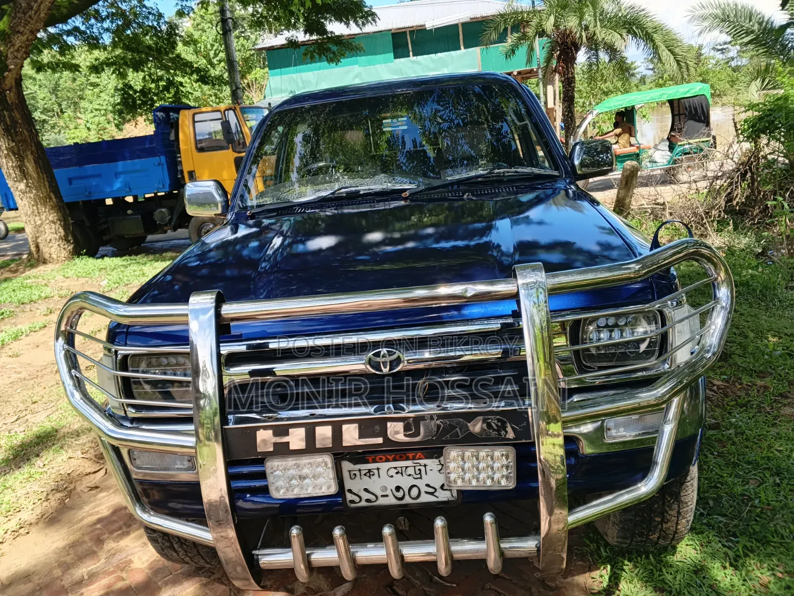 টয়োটা হিলাক্স ১৯৯৫ নীল