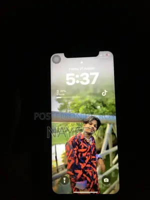 Apple iPhone XR 128 GB White