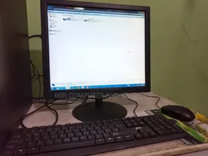 Desktop Computer 4GB Intel Core 2 Quad HDD 320GB