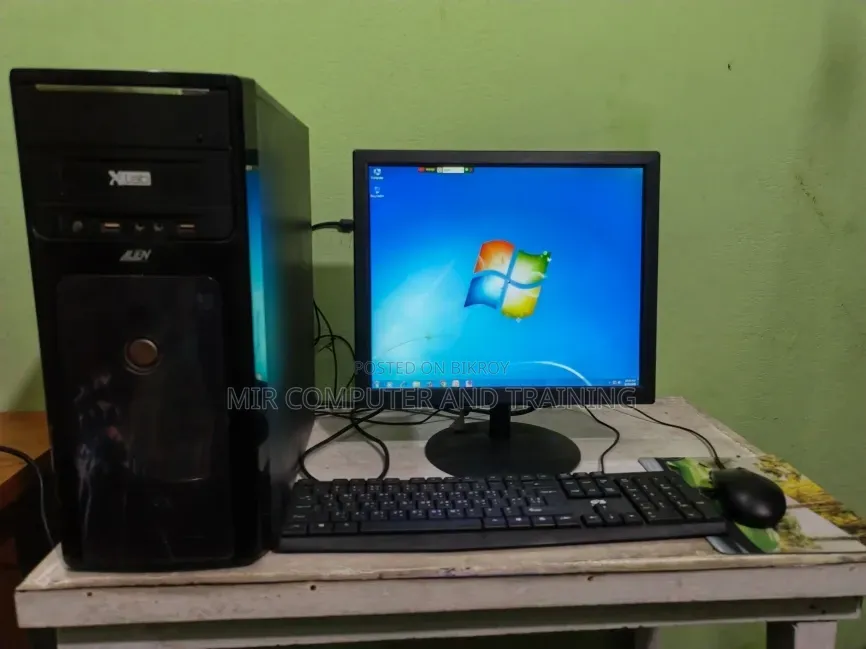 Desktop Computer 4GB Intel Core 2 Quad HDD 320GB