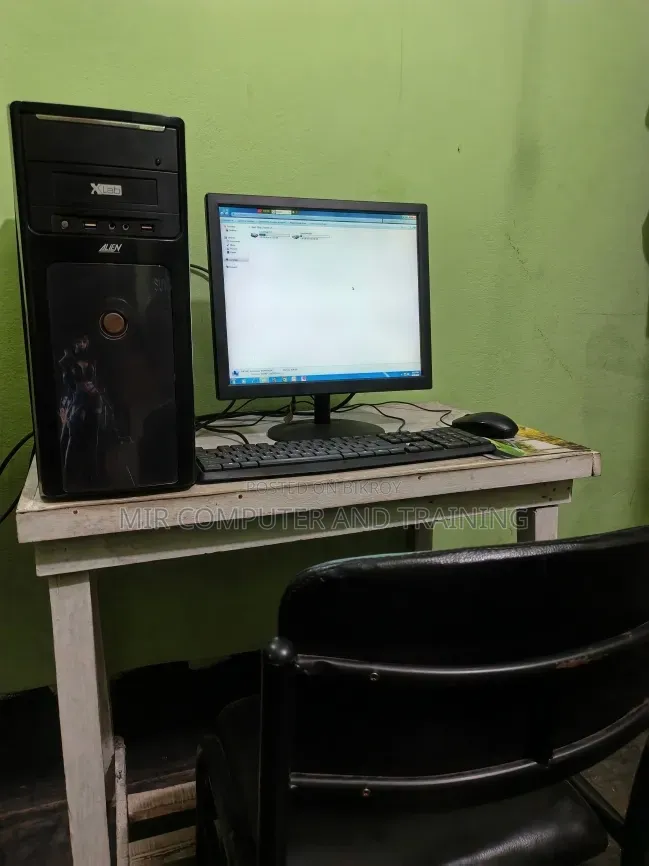Desktop Computer 4GB Intel Core 2 Quad HDD 320GB