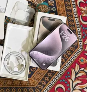 Apple iPhone 15 Pro Max 256 GB Silver