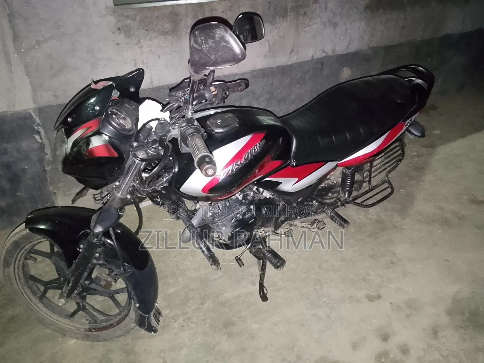 Bajaj Discover 125 2022 Black