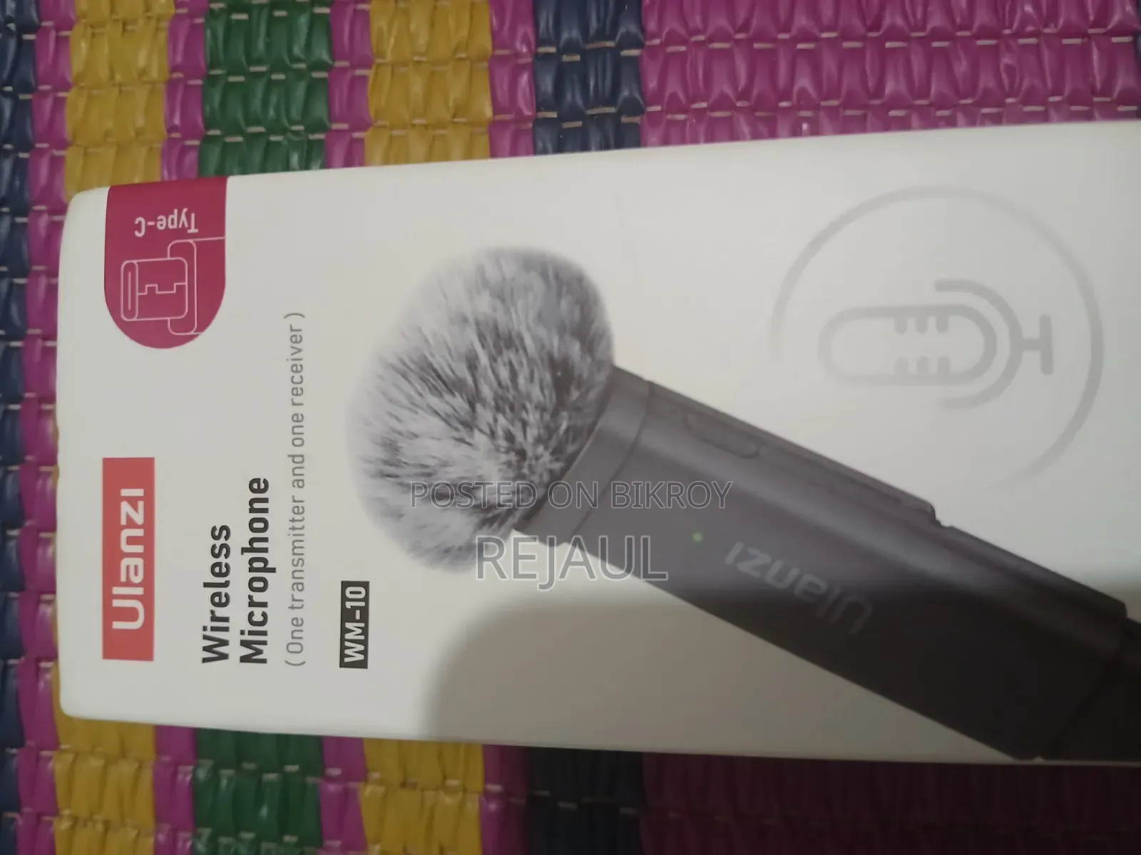 Ulanzi Wm10 Wireless Microphone.