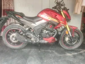 Honda Hornet 2.0 2024 Red