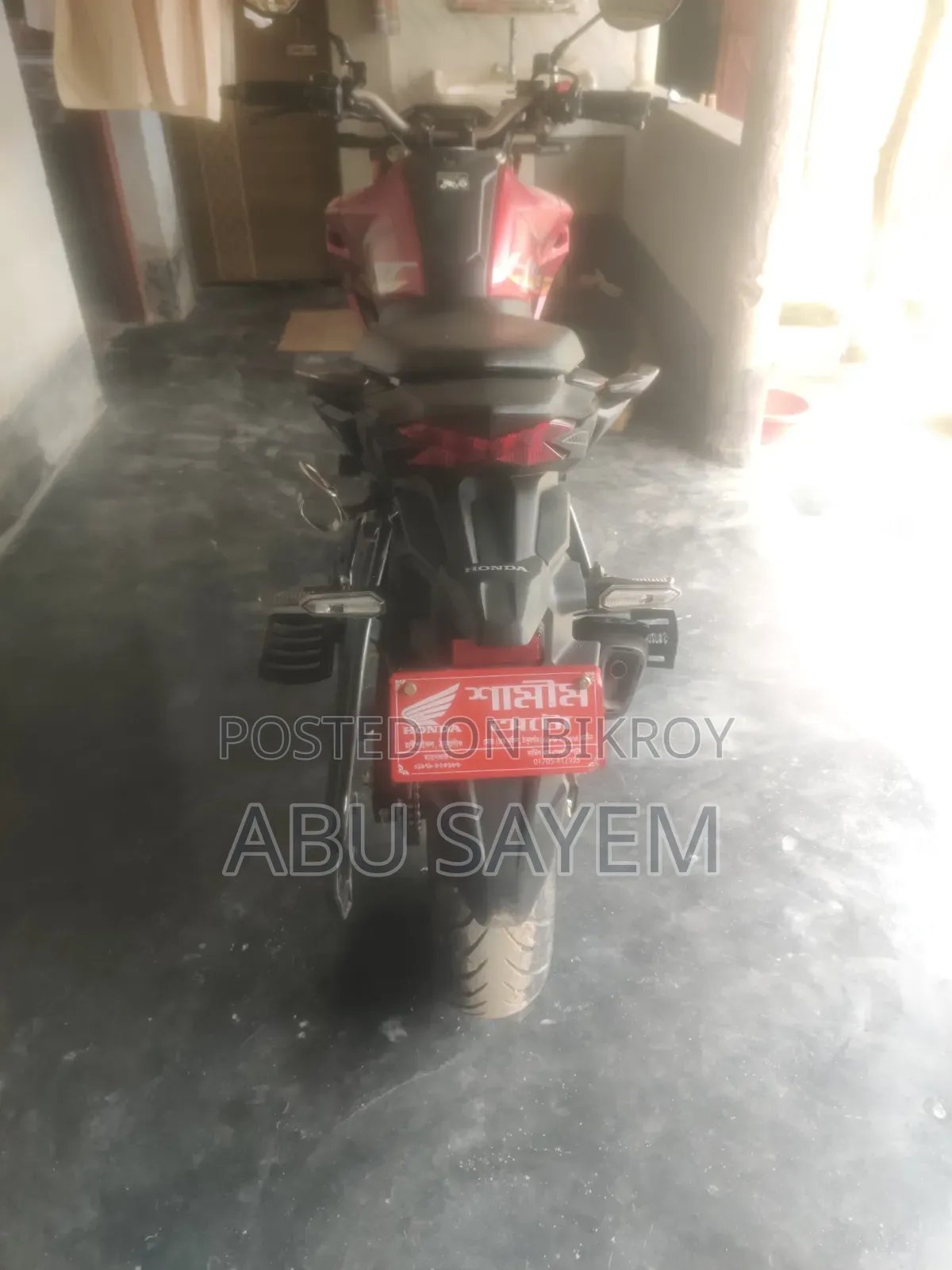 Honda Hornet 2.0 2024 Red