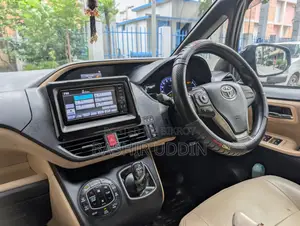 Toyota Noah 2014 Maroon