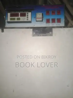 1000 Egg Incubator Machine