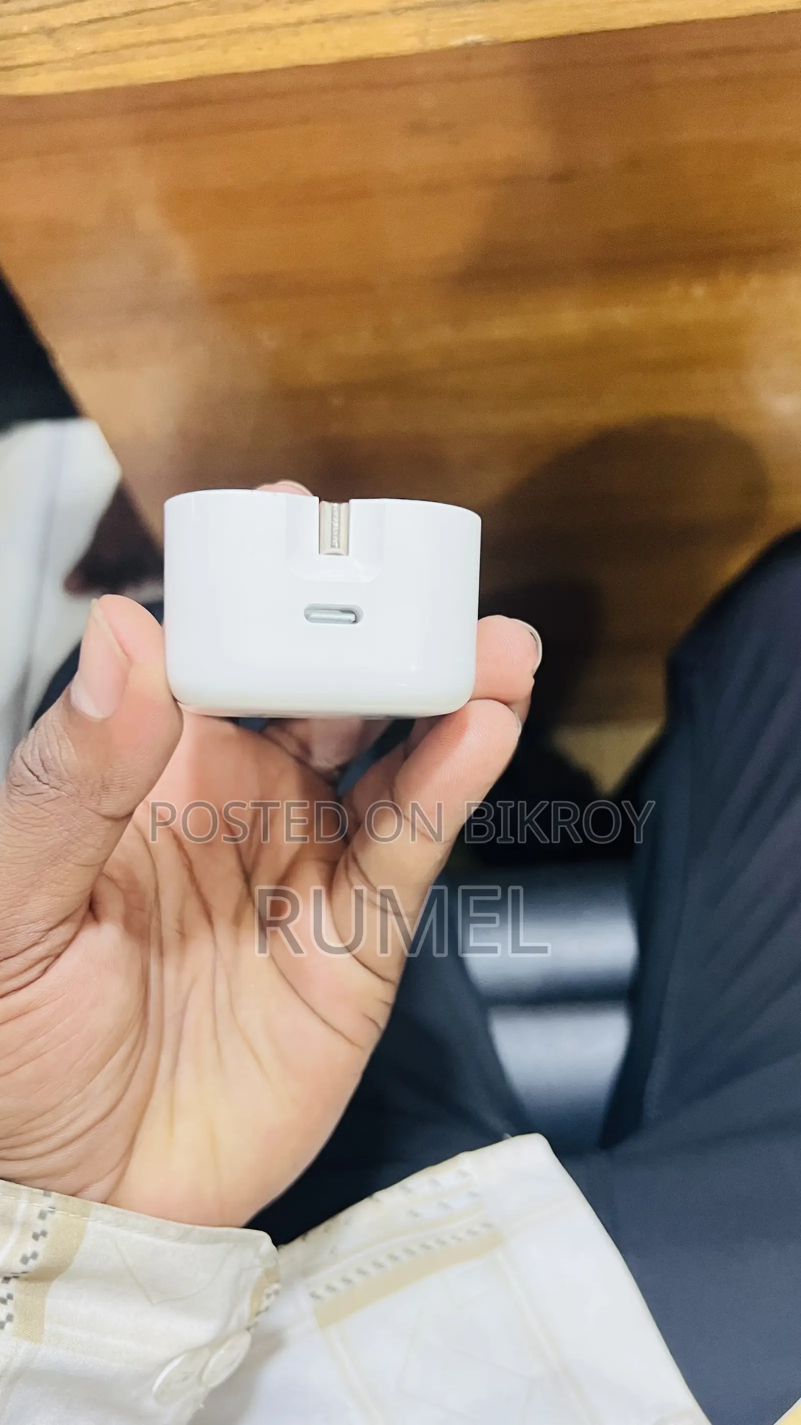 অ্যাপল অ্যাডাপ্টার