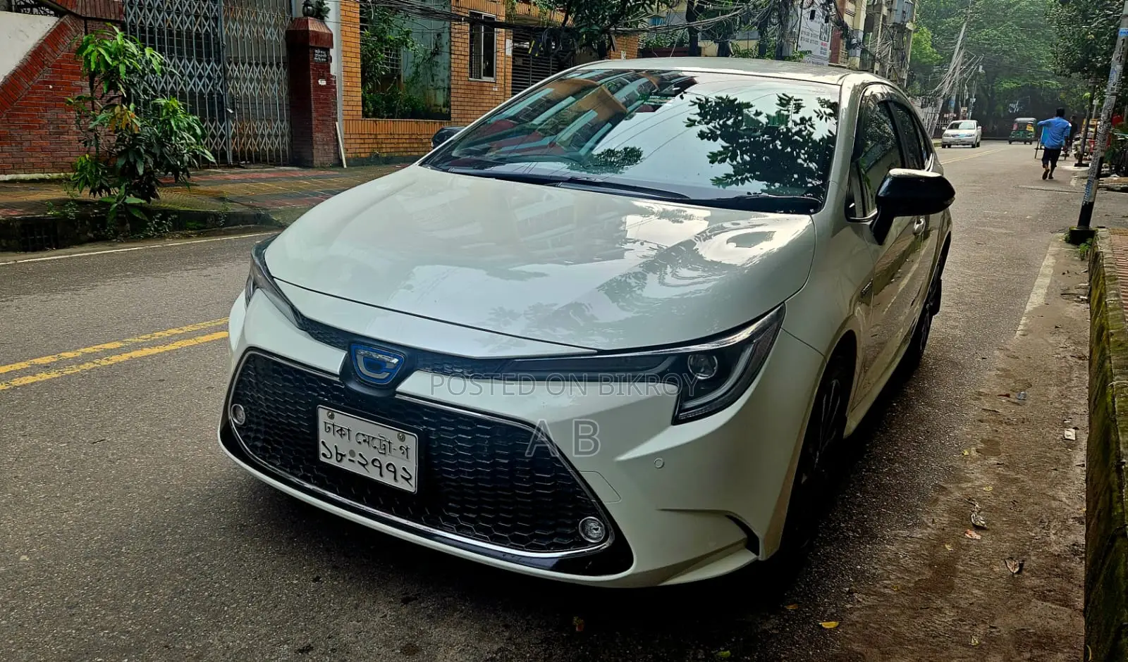 টয়োটা করোল্লা ২০২০ পার্ল