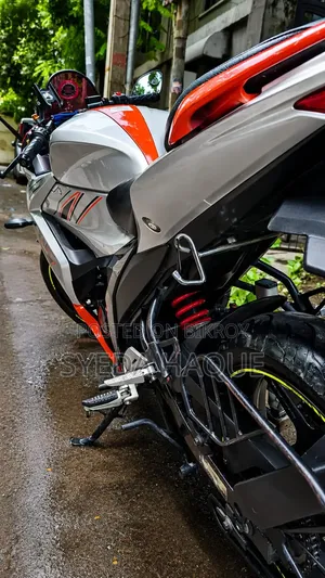 Suzuki Gixxer SF 2023 Orange