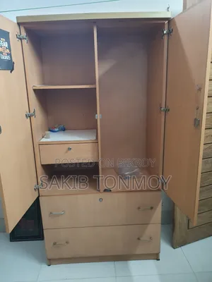Board Almari Furniture