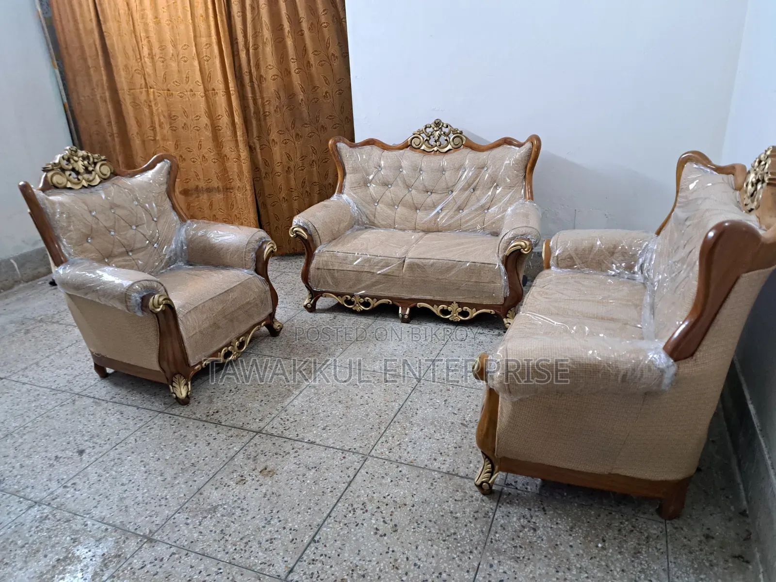 Shegun Wood Modern Sofa Set