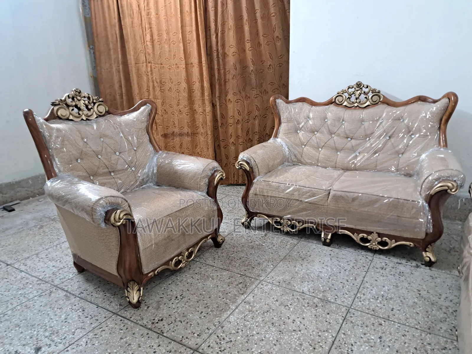 Shegun Wood Modern Sofa Set