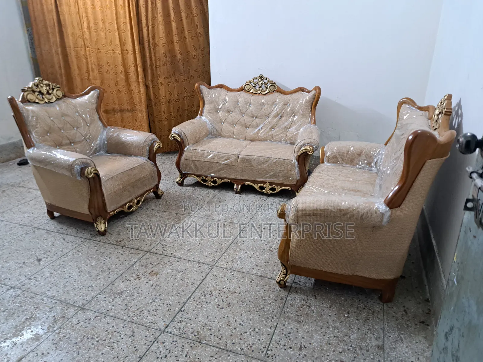 Shegun Wood Modern Sofa Set