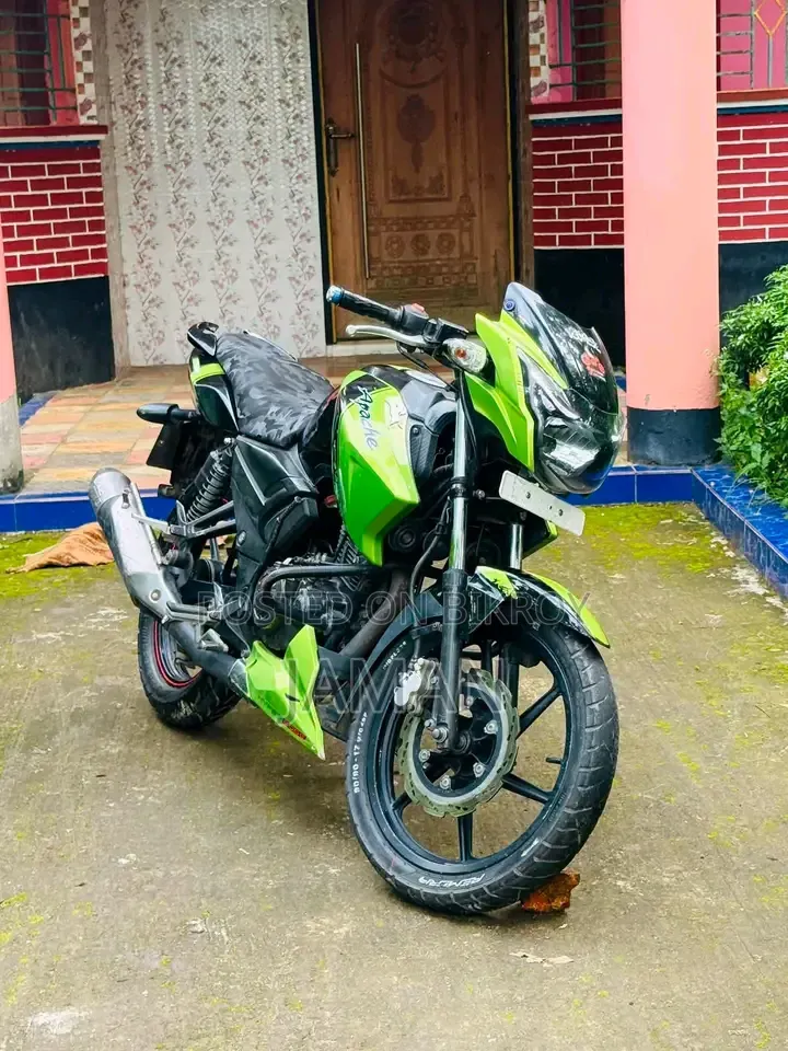 TVS Apache RTR 160 2V 2018 Green