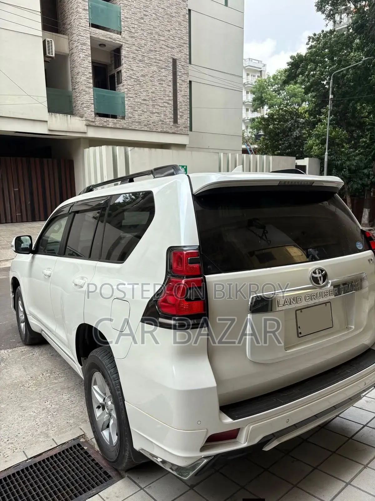 Toyota Land Cruiser Prado 2.7 2019 Pearl
