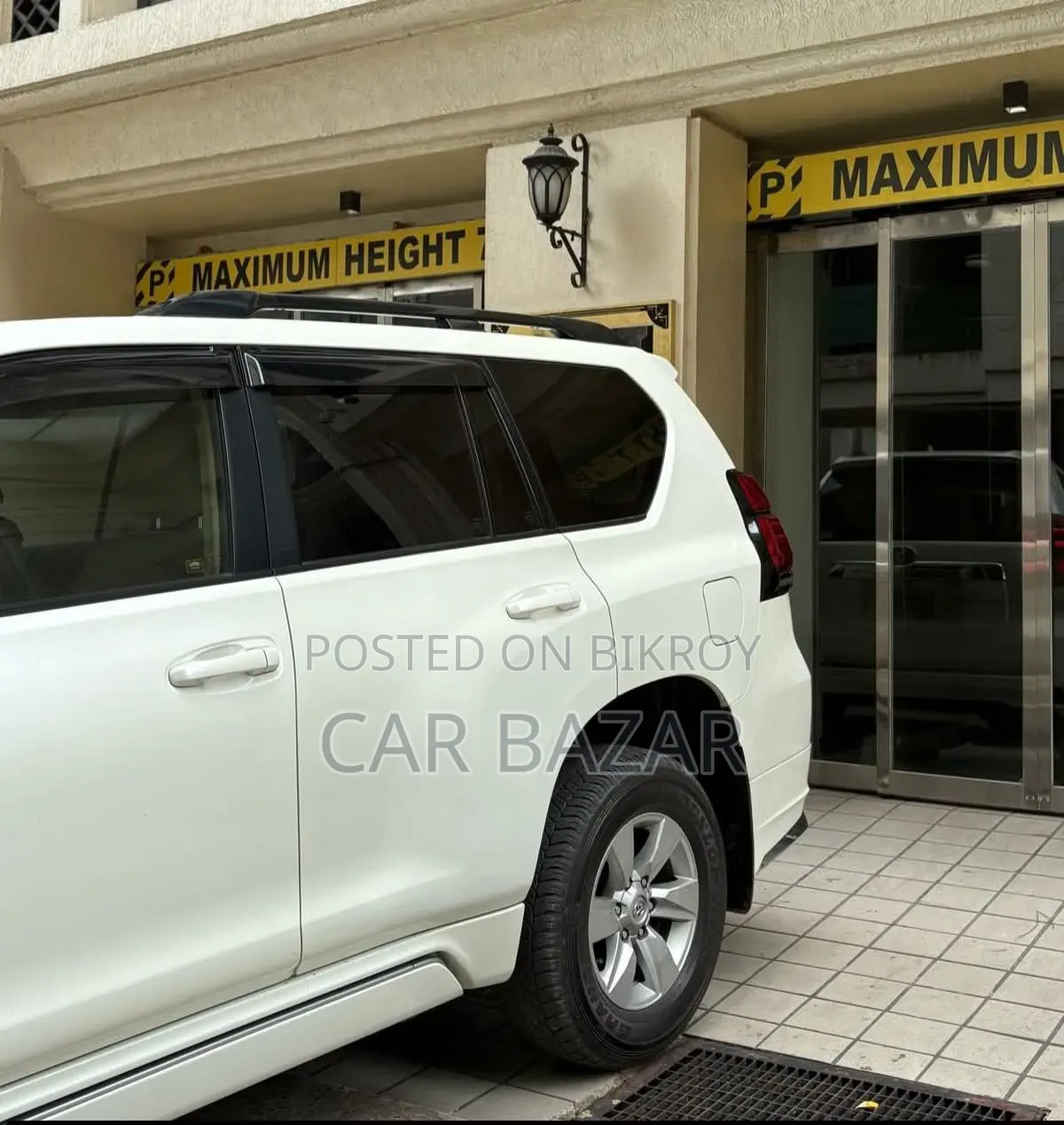 Toyota Land Cruiser Prado 2.7 2019 Pearl