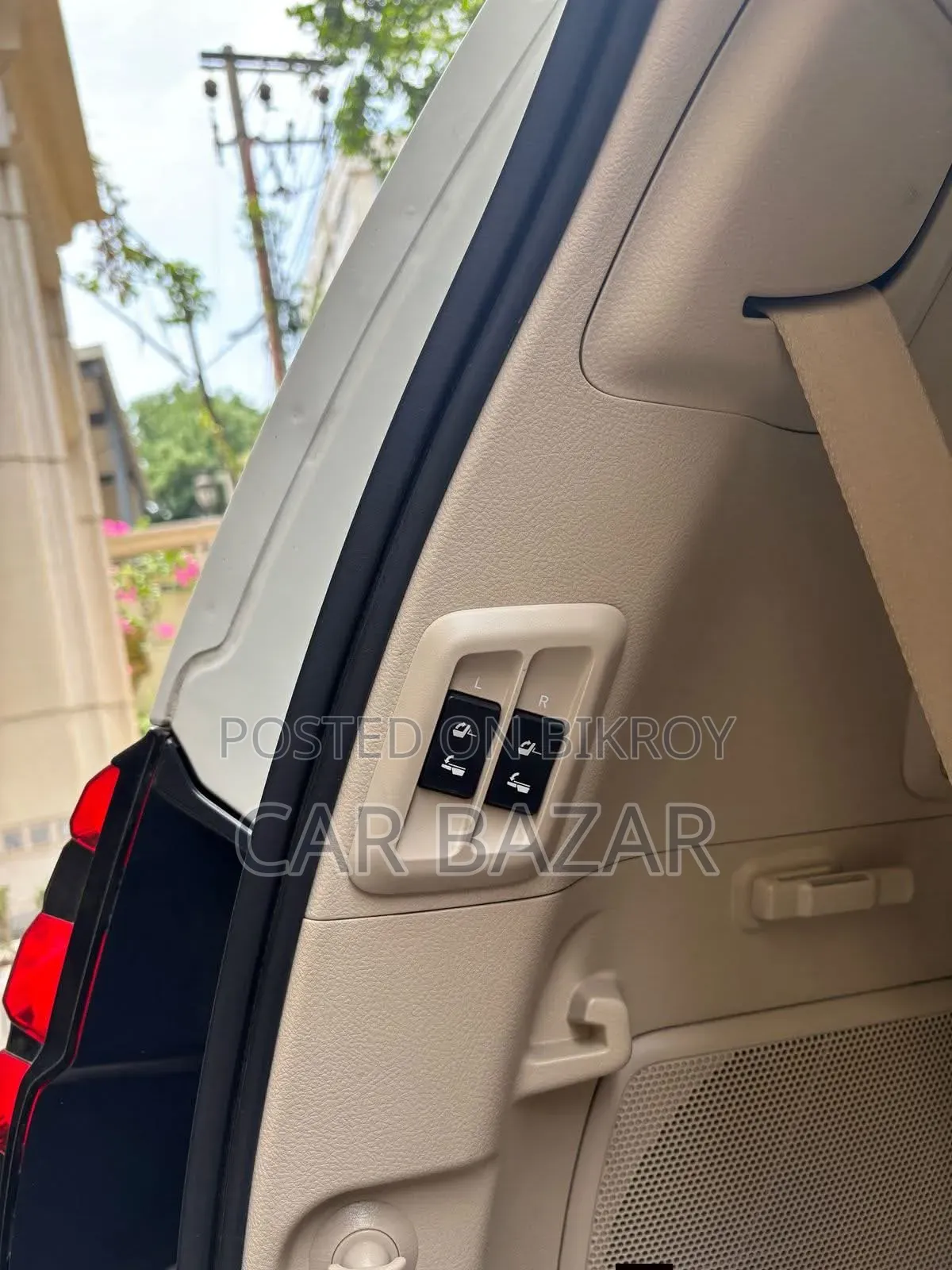Toyota Land Cruiser Prado 2.7 2019 Pearl