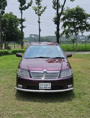 টয়োটা করোল্লা ২০০৫ মেরুন