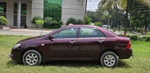 টয়োটা করোল্লা ২০০৫ মেরুন
