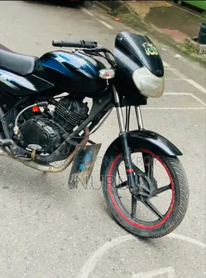 বাজাজ ডিসকভার ১৩৫ ২০০৯ নীল