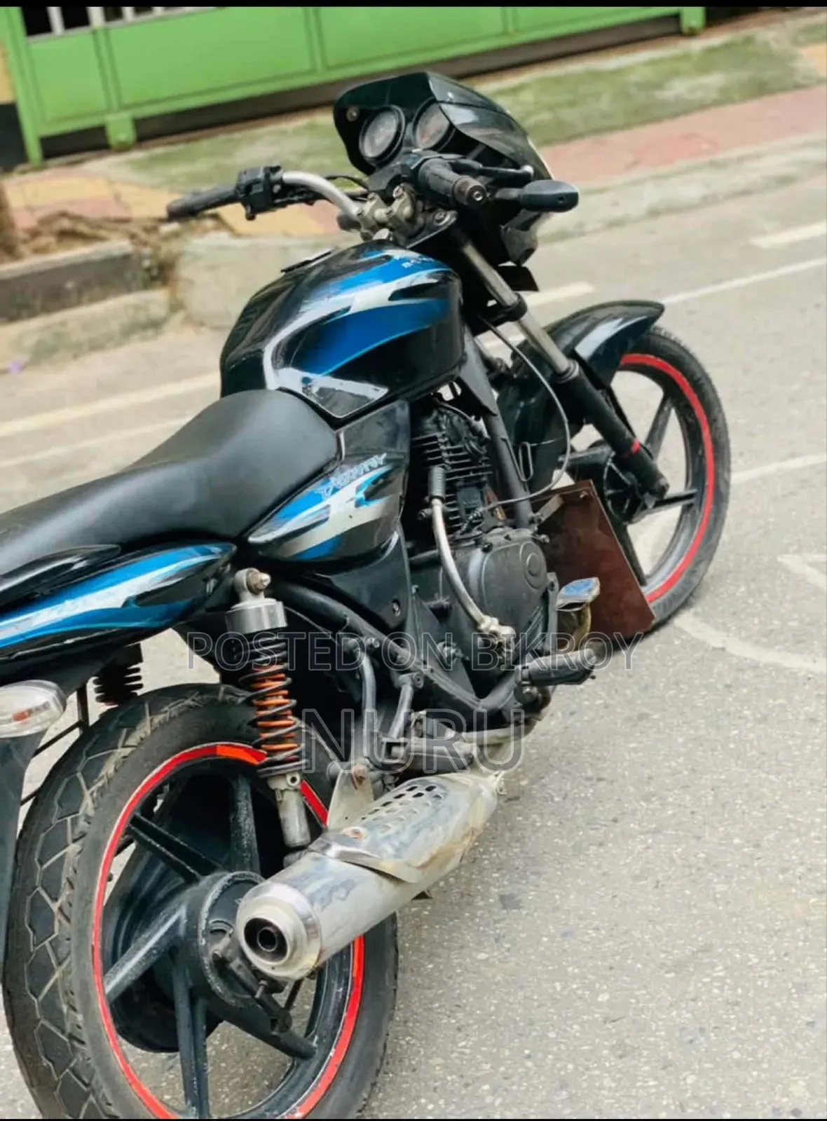 বাজাজ ডিসকভার ১৩৫ ২০০৯ নীল