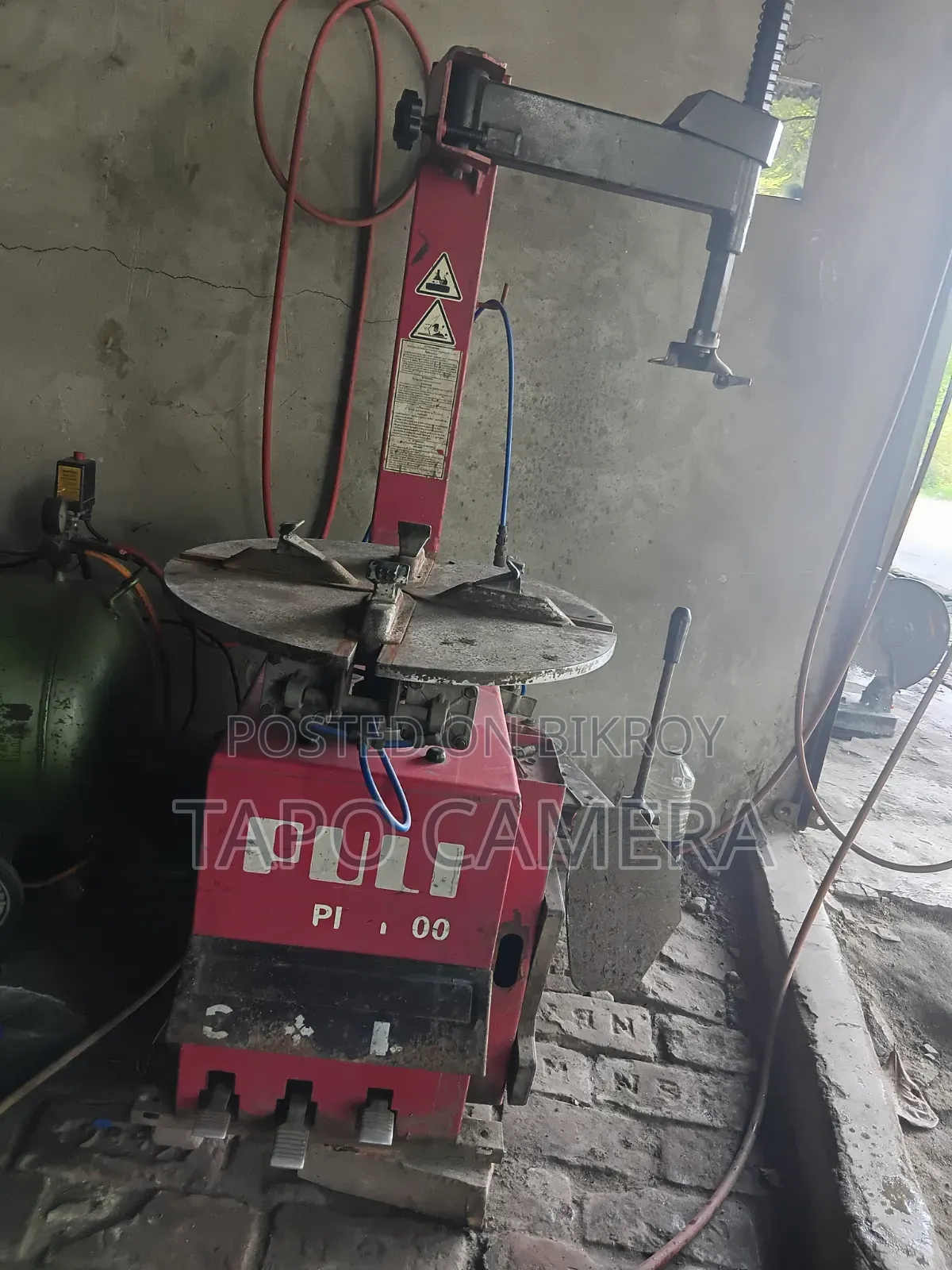 Puli tire changer machine