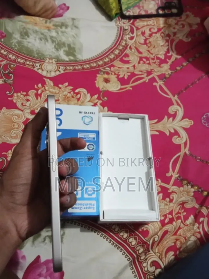 টেকনো ক্যামন ৫০ ২৫৬ জিবি সিলভার