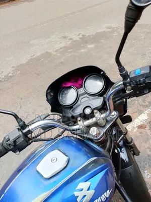 বাজাজ ডিসকভার ১২৫ ২০০৮ নীল
