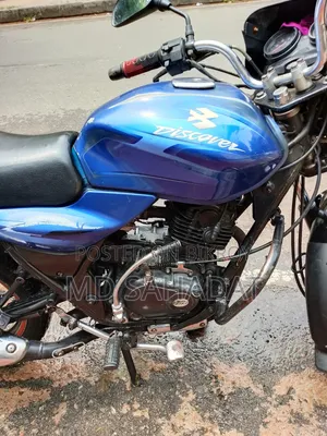 বাজাজ ডিসকভার ১২৫ ২০০৮ নীল