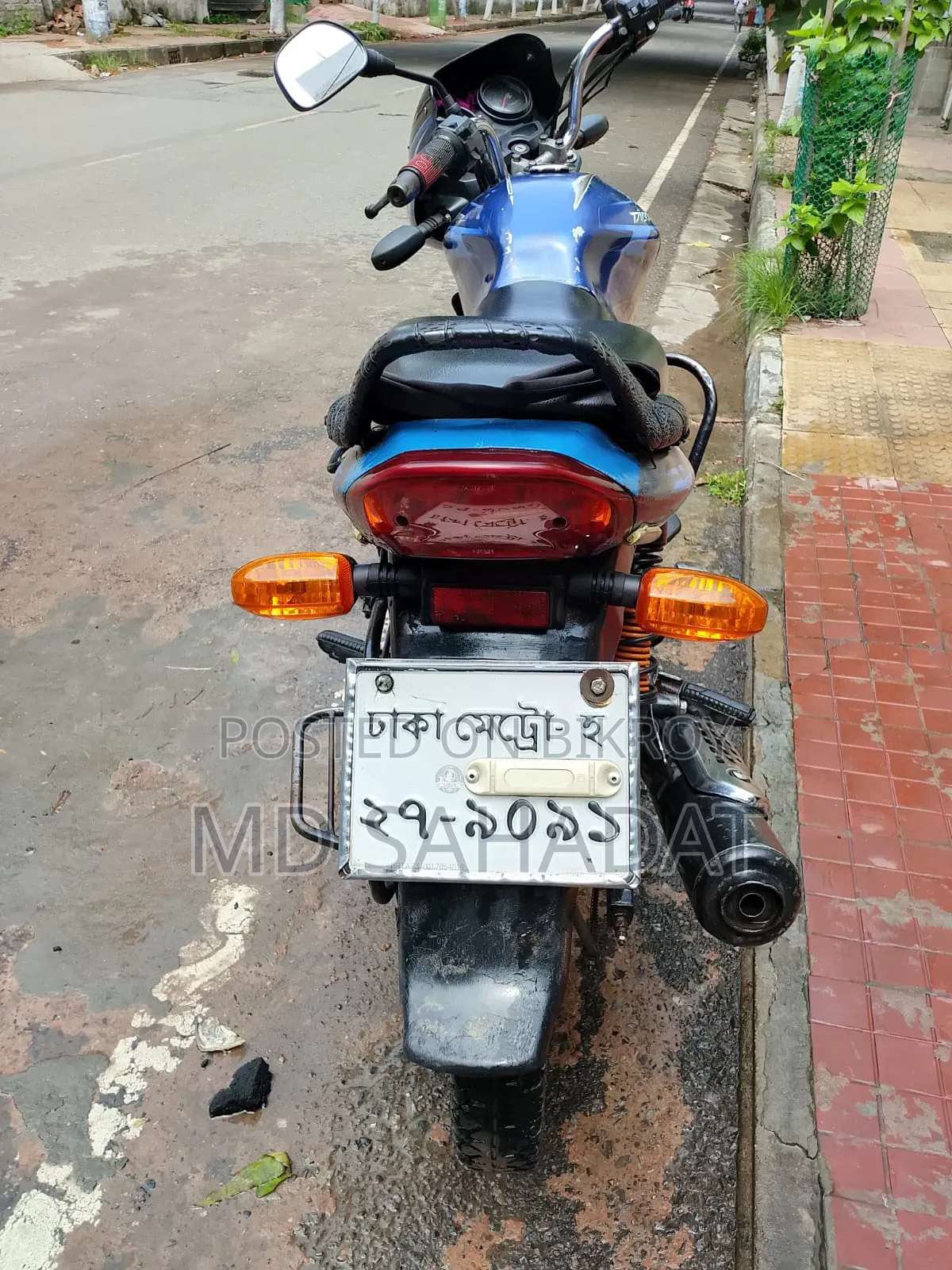 বাজাজ ডিসকভার ১২৫ ২০০৮ নীল