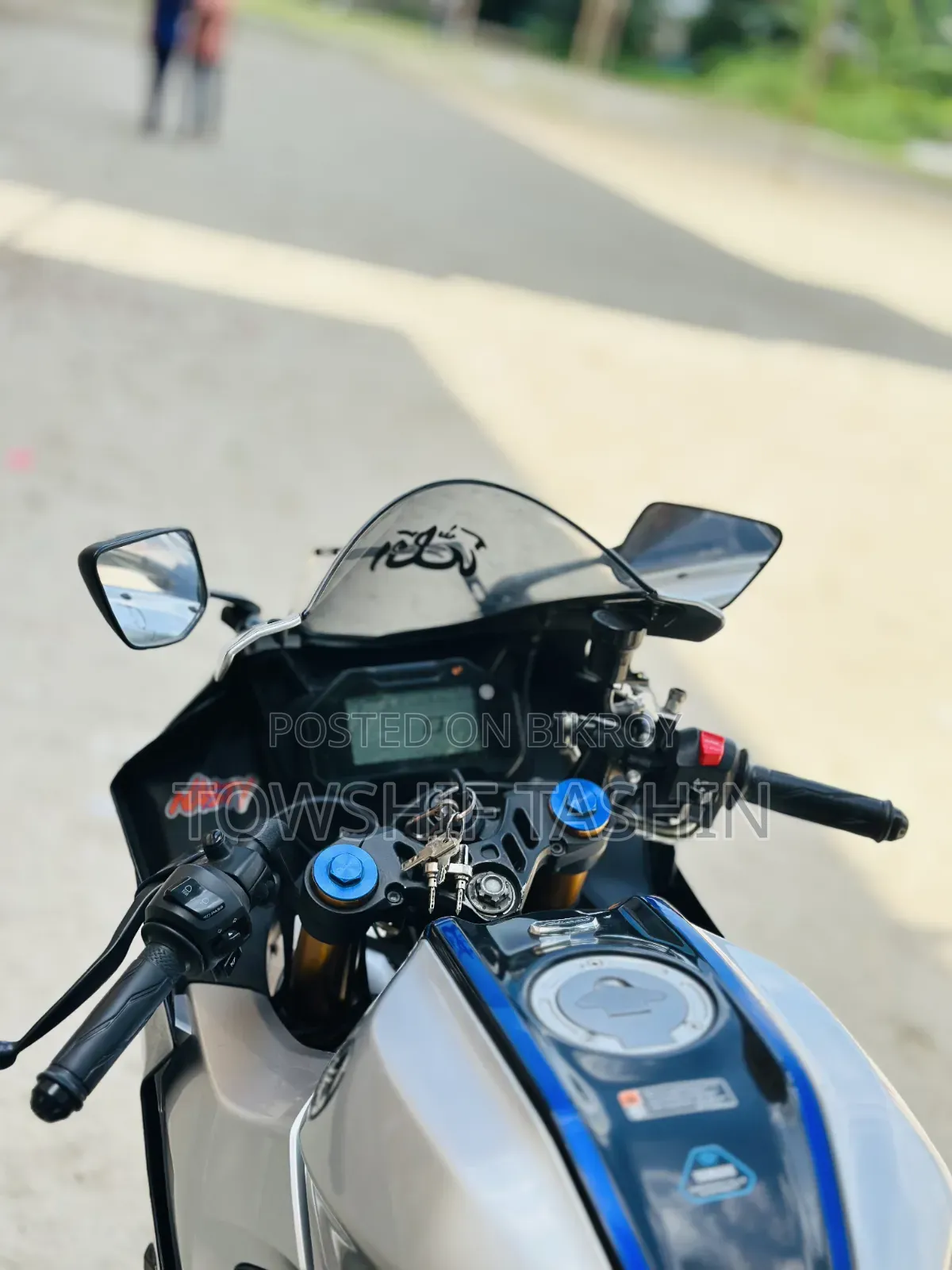 Yamaha R15M 2022 Silver