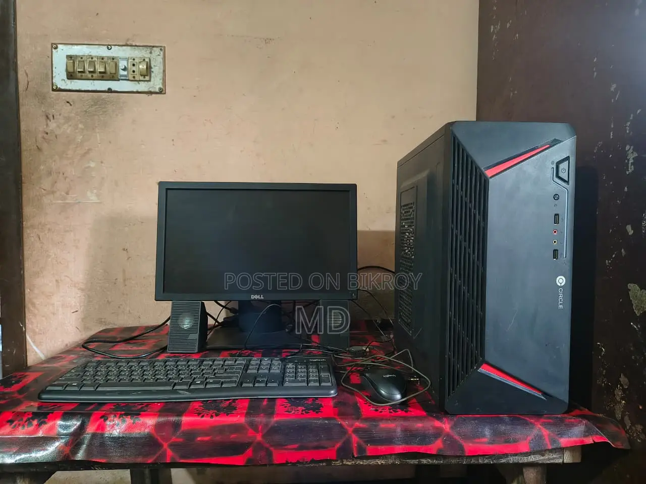 Desktop Computer 4GB Intel Core i3 1TB HDD + 128GB SSD