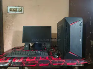 Desktop Computer 4GB Intel Core i3 1TB HDD + 128GB SSD