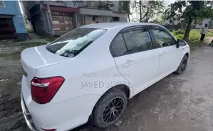 টয়োটা এক্সিও ১.৫ এক্স ফোর-হুইল ড্রাইভ ২০১৭ সাদা