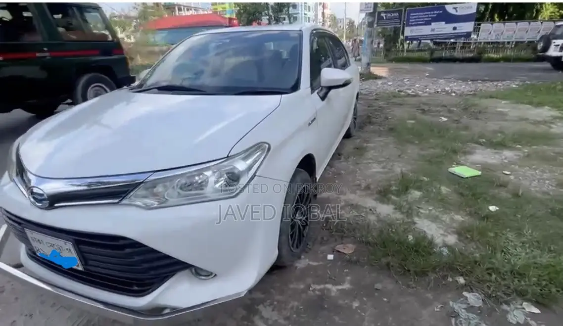 টয়োটা এক্সিও ১.৫ এক্স ফোর-হুইল ড্রাইভ ২০১৭ সাদা