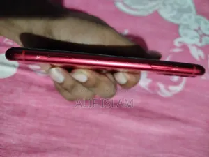 অ্যাপল আইফোন ১১ ৬৪ জিবি রেড