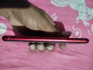 অ্যাপল আইফোন ১১ ৬৪ জিবি রেড