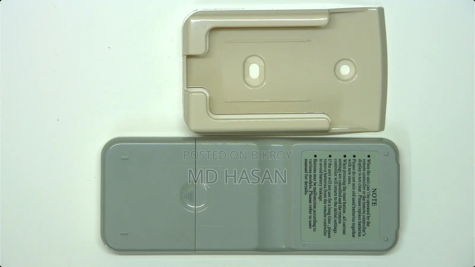Original Hitachi AC Remote (Model: HCRA31NEWH) With Wall Mount Holder